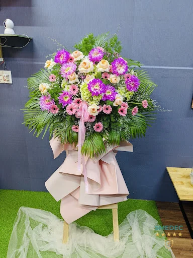 Blooms Flower Boutique & Events